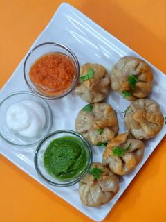 आटा मोमोस (atta momos recipe in Hindi) रेसिपी मुख्य फोटो