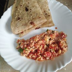 A picture of Tamatar wala anda(egg with tomatoes).
