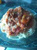 Estofado de carne con fideos blancos