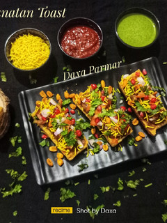 કચ્છી ટનાટન ટોસ્ટ (Kutchi Tanatan Toast Recipe In Gujarati) રેસીપી મુખ્ય ફોટો