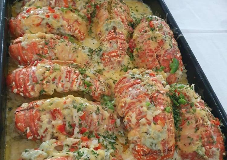 Steps to Make Quick Creamy Cheesy Garlic CrayFish