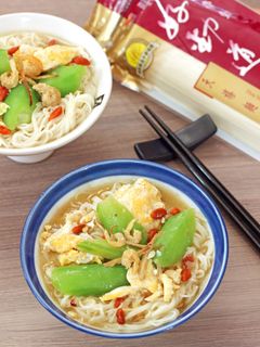 【愛在家裡麵x好勁道】麻油絲瓜蛋細麵 的食譜成品照片