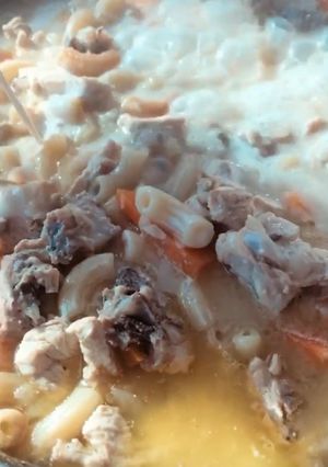 A picture of Sopas.