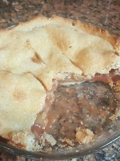 A picture of Barbara's Apple Pie.