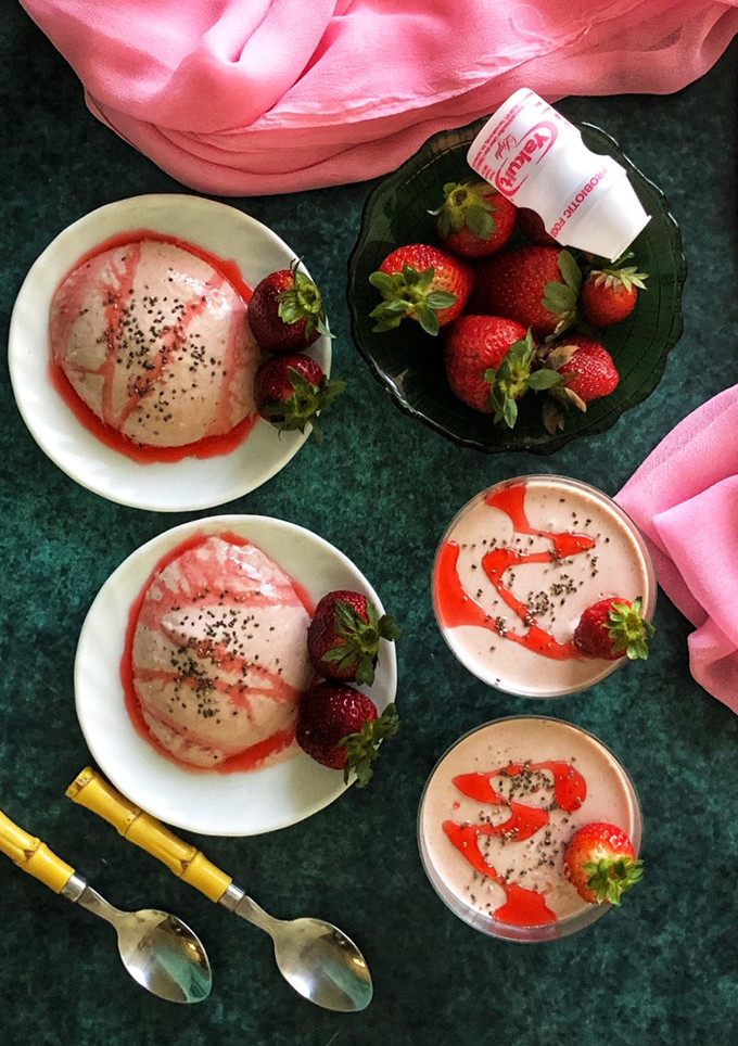 A picture of Strawberry Panna Cotta.
