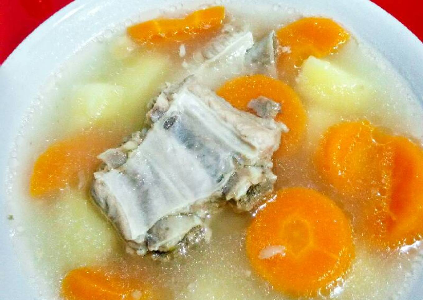 Soup iga babi