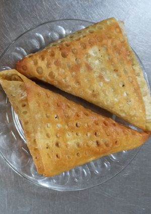 عکسی از دستور سمبوسه پیتزایی با قارچ🍄🥐