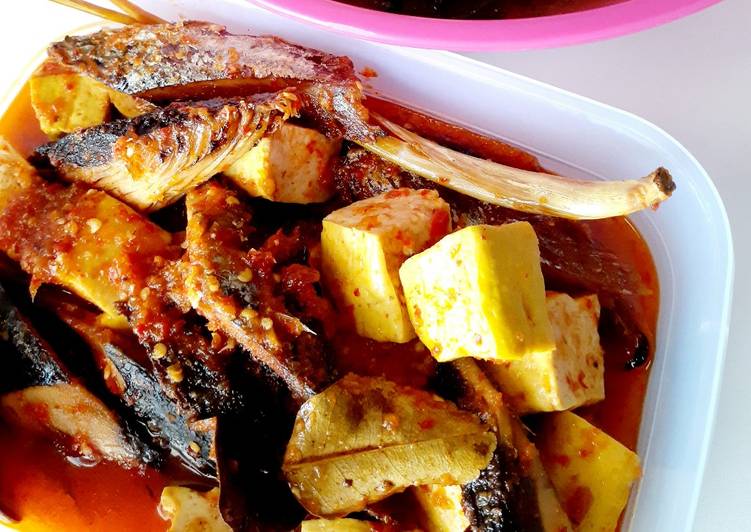 Resep Ikan Tongkol dan Tahu Balado oleh Desy - Cookpad