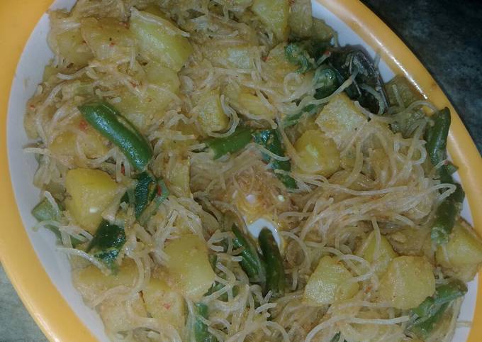 Bagaimana Menyiapkan Sambal Goreng Kentang buncis bihun #BikinRamadanBerkesan yang Menggugah Selera