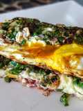 HUEVOS CUADRADOS, Rellenos de Pimentón🌶️Verde y Tocineta🥓...!