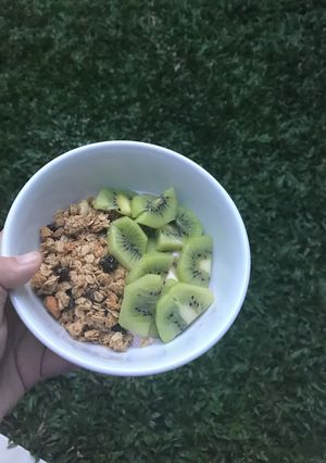 Foto resep Granola parfait simple