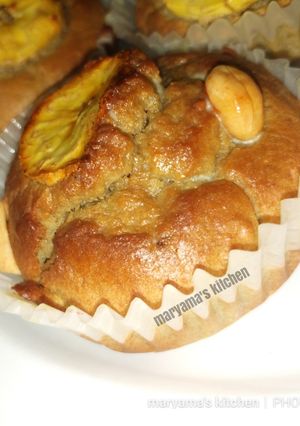 A picture of Plantain and peanut muffin.