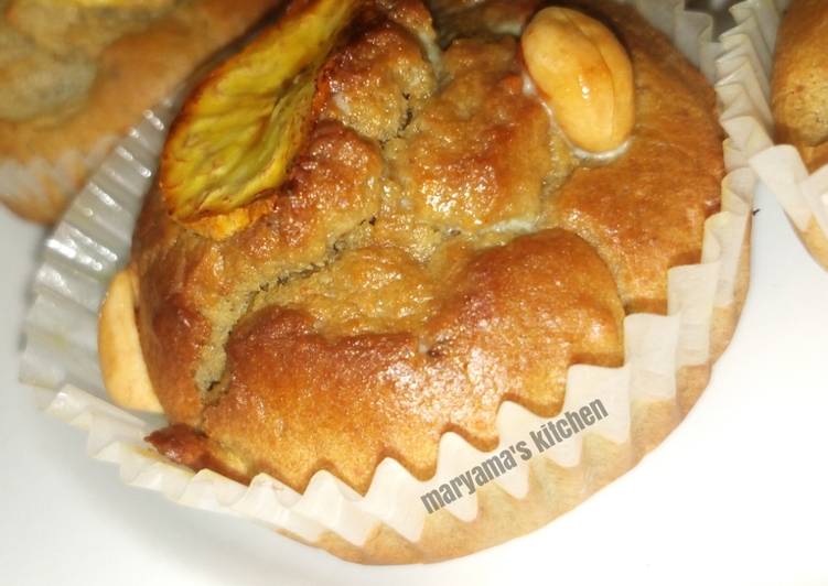 Recipe of Any-night-of-the-week Plantain and peanut muffin