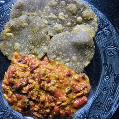 A picture of Pharhada (mullu murungai puris).
