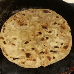 A picture of Multigrain ki roti.