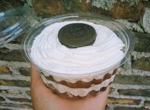 Una foto de Postre oreo y dulce de leche ❤️ ideal para vender