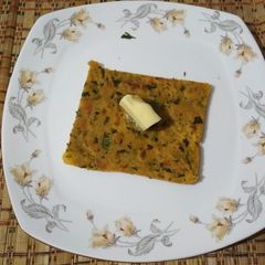 A picture of Hare Dhaniya ka paratha.