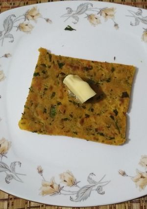 A picture of Hare Dhaniya ka paratha.