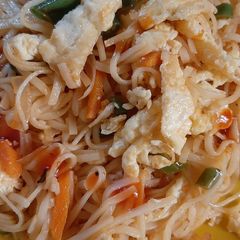 Egg chowmein A picture of Egg chowmein.