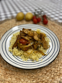 Foto principal de Cuscús con verduras y pollo marinado en AirFryer