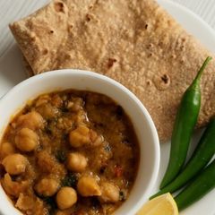 A picture of Chickpea and Mung Curry.