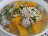 Canh bí đỏ đậu phộng