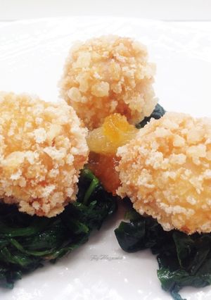 Foto di Merluzzo in crosta di panko, con erbette e frutto di mostarda