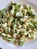 Ensalada de brócoli con salsa de mostaza
