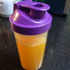 A picture of Onion juice for breakfast.