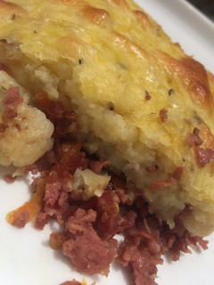A picture of Sausage shepherds pie.