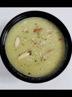 આલમન્ડ બ્રોકોલી સૂપ (Almond Broccoli Soup Recipe In Gujarati) રેસીપી મુખ્ય ફોટો