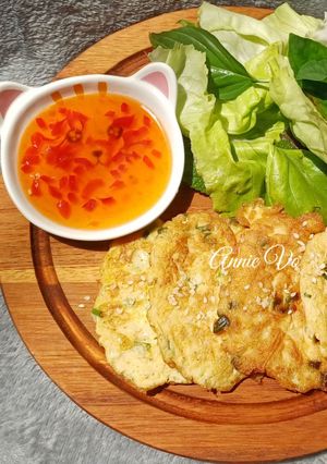 Hình của món Trứng chiên nấm kim châm.