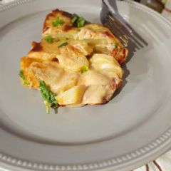 A picture of Self saucing scalloped potatoes.
