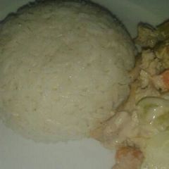 A picture of Tahaniya Chicken.