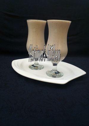 A picture of Strawberry banana milkshake.