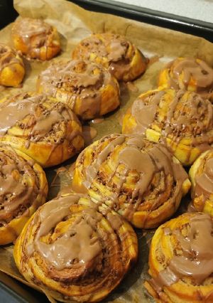 Gesztenyés tejszínes csokis csigák recept fotója