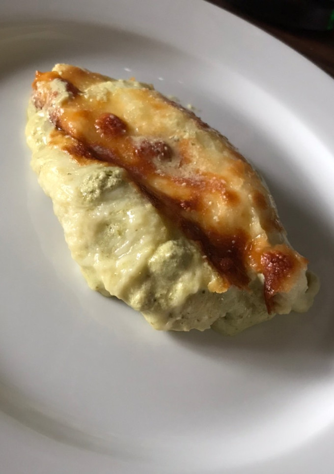 Una foto de Pollo al pesto Keto
