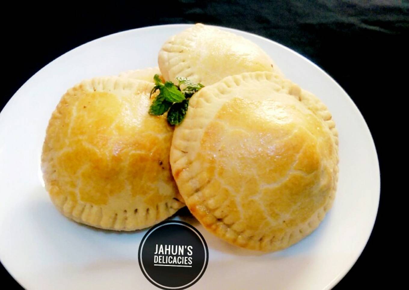 Baked Meat pie(1)