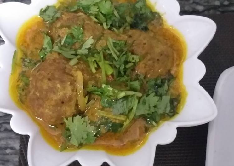 Delicious Meatball curry in coconut #ThemeChallenge
