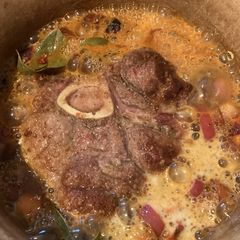 A picture of California Farm Beef Shank in Beer Sauce.