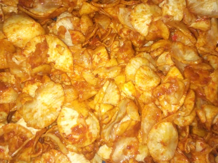 Cara Mudah Menyiapkan Resep Keripik singkong balado (pedas manis) yang Bikin Ngiler Anti Ribet, Bikin Ngiler