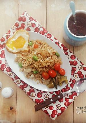 Foto resep Nasi Goreng Ikan Asin w/ Petai