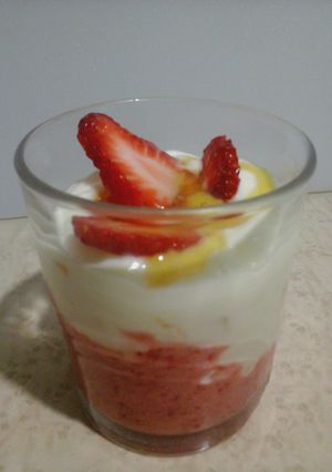 Foto principal de Yogur griego con fresas