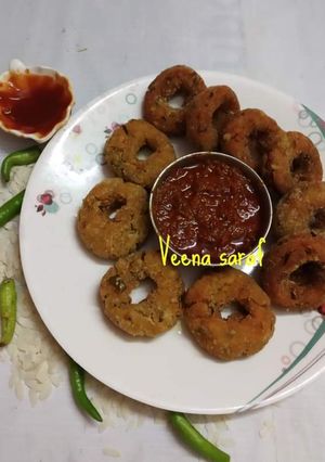 पोहा डोनट कटलेट(poha doughnut cutlet recipe in hindi) रेसिपी मुख्य फोटो