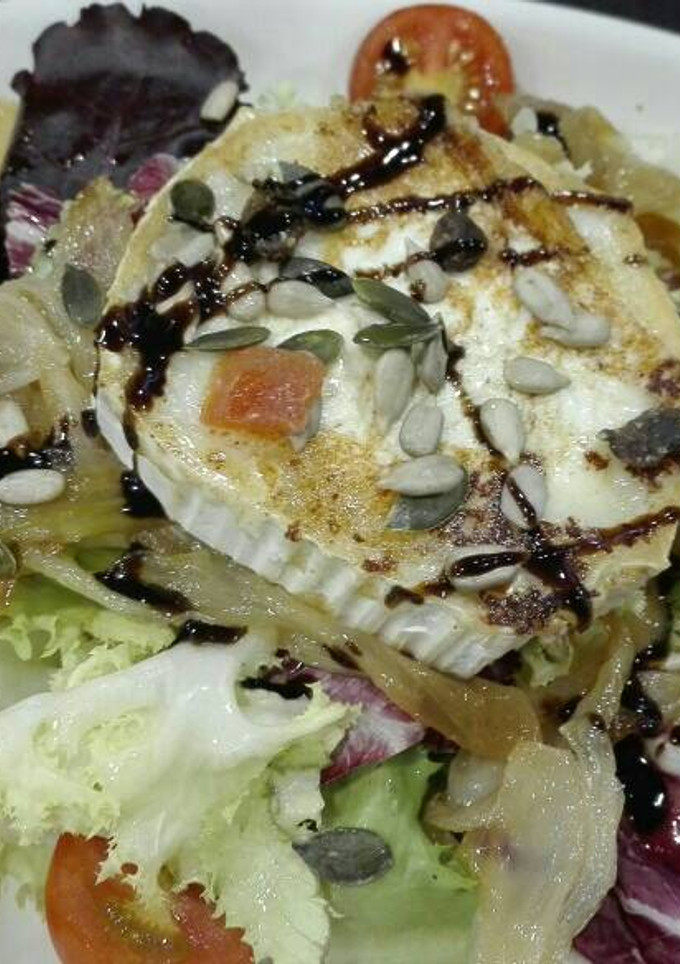 Una foto de Ensalada queso de cabra