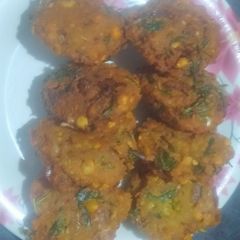 A picture of Masala Vada.
