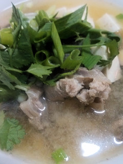 旗魚皮豆腐味噌湯 的食譜成品照片