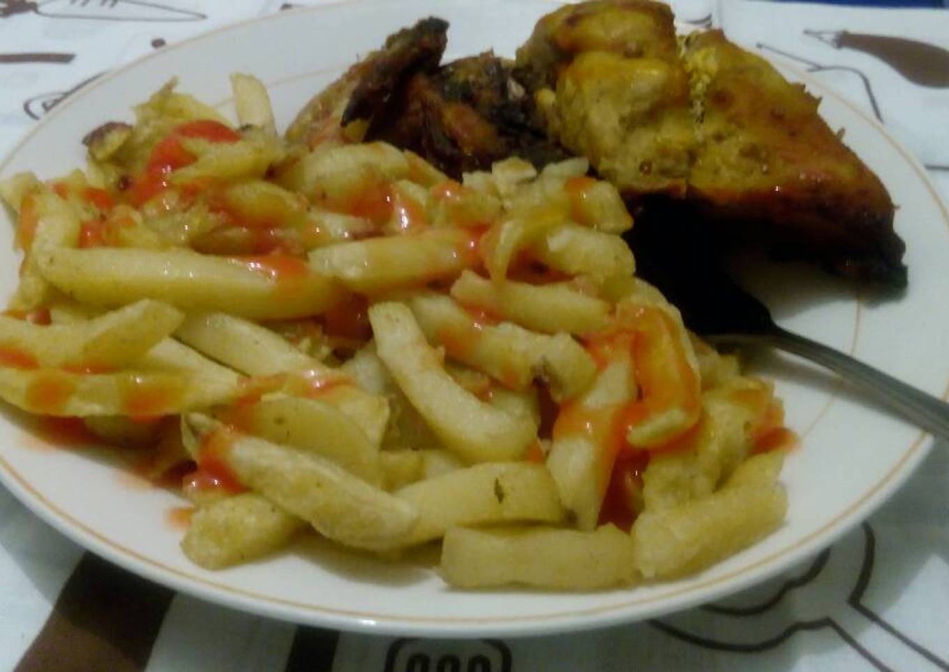 French fries with chicken