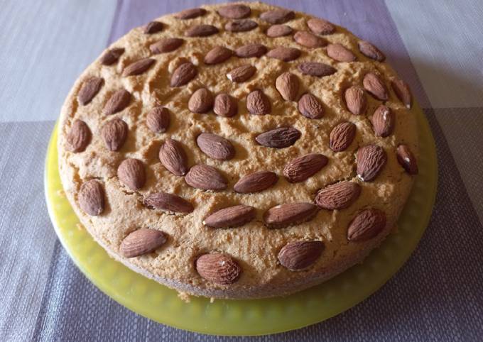 Torta di mandorle sofficissima senza burro