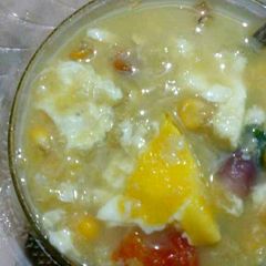 A picture of Egg corn soup.